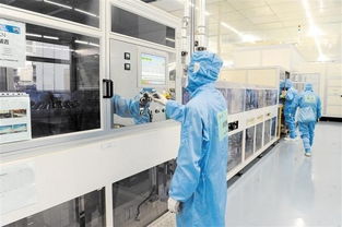 超高清“成都造”面板，智能大腦與綠色工廠的協(xié)同交響